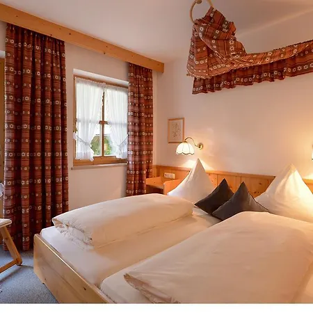 Haus Gaisberger مايرهوفن